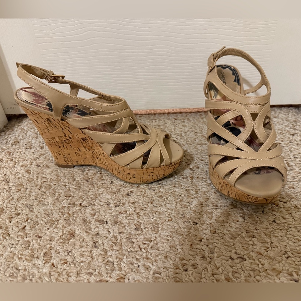 Women's Tan Wedge Sandals